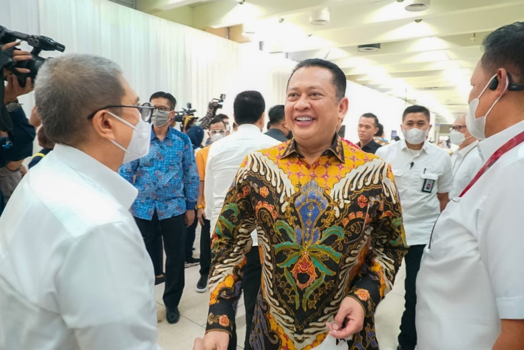 Ketua MPR RI Bamsoet Apresiasi Pemerintah Berhasil Turunkan Harga Tiket Pesawat