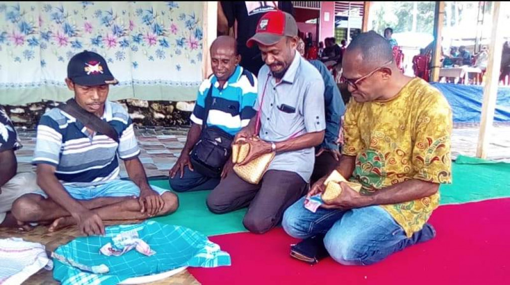 Wujud Solidaritas Masyarakat Fakfak Guna Peresmian Gedung Gereja GPI Papua Imanuel Werba