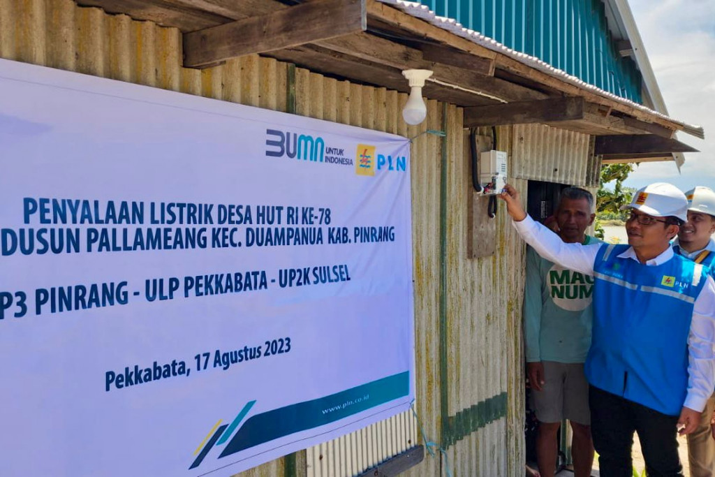 Pln Listriki Tiga Desa Terpencil Di Sulsel 165 Keluarga Kini Nikmati