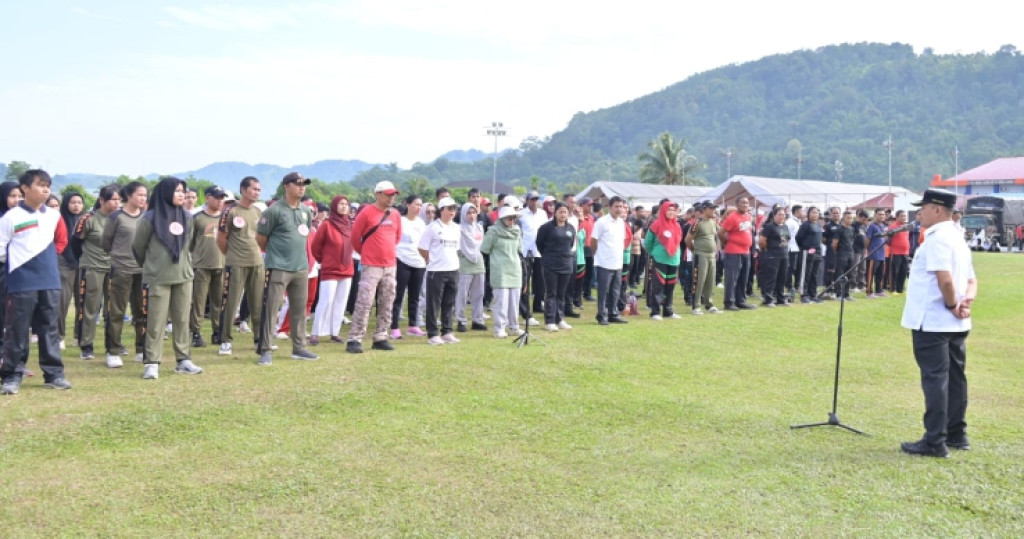 Pemkab Tapteng Gelar Lomba Permainan Tradisional Antar OPD
