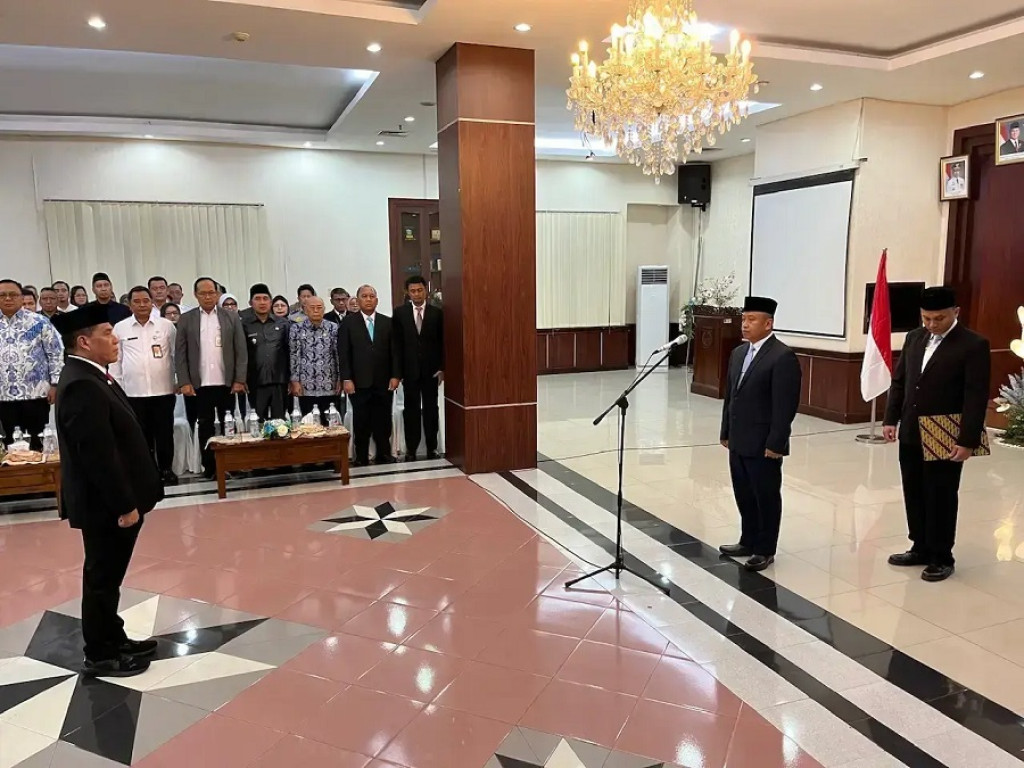 Sekda Baru Kota Depok Mangnguluang Mansur Dilantik Wali Supian Suri
