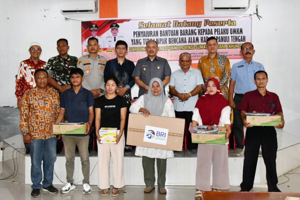 49 Pelaku UMKM Terdampak Bencana Hidrometeorologi Terima Bantuan