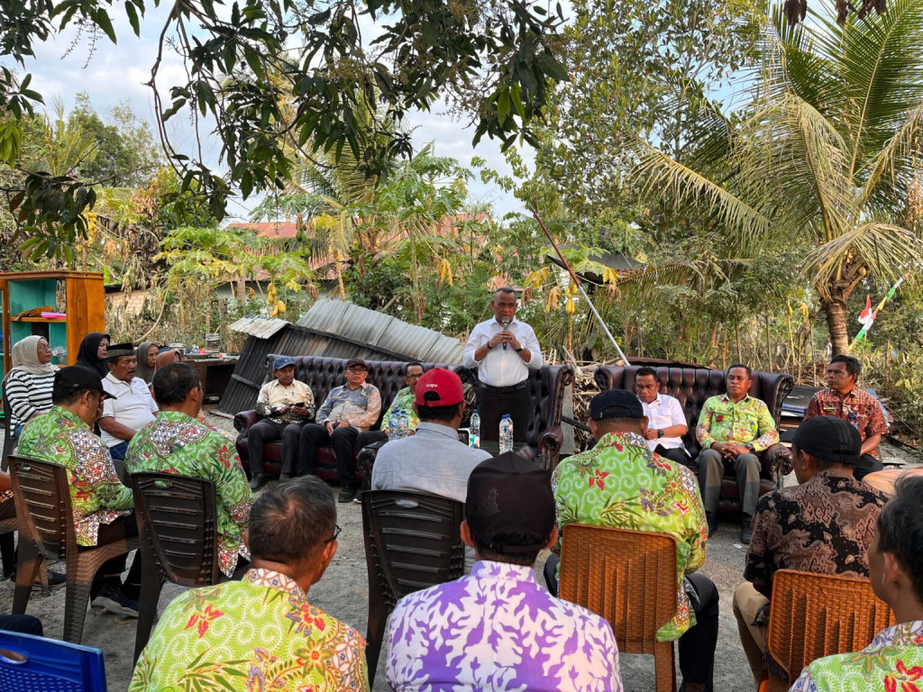 Bupati Buru Turun, Cek Puskesmas dan Korban Kebakaran