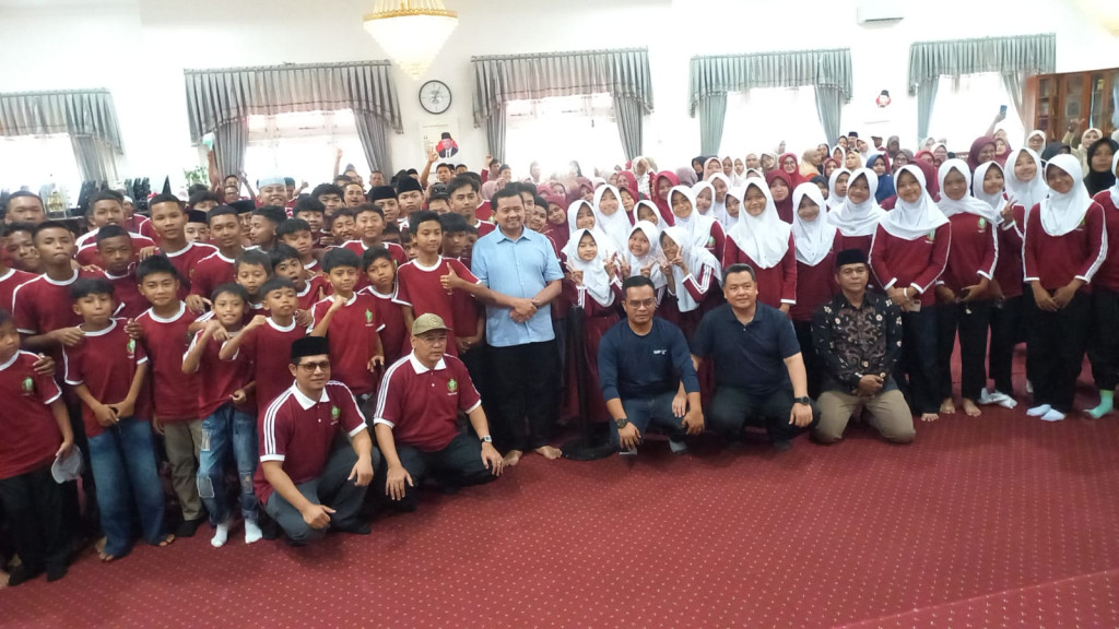 Bupati Sumedang Lepas Kontingen PORSENI PGMI ke Tingkat Provinsi Jawa Barat