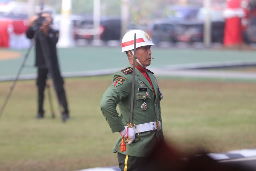 Danyonif 141/AYJP Ratno Edy Putra Pimpin Upacara HUT RI ke-81 di Griya Agung