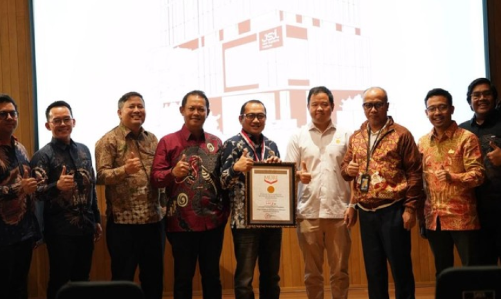 Hutama Karya Bikin Gebrakan, Rest Area Tol Pertama dengan Galeri Budaya Raih Rekor MURI