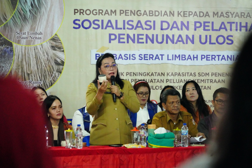 Inovasi EKO Ulos Pemkab Taput: Ubah Limbah Pertanian Jadi Wastra Berkelanjutan dan Tingkatkan Ekonomi Penenun ‎