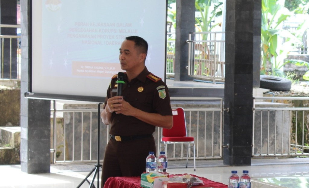 Kajari Gunungsitoli Lakukan Sosialisasi Hukum, Cegah Praktik Korupsi pada Program Revitalisasi Sekolah