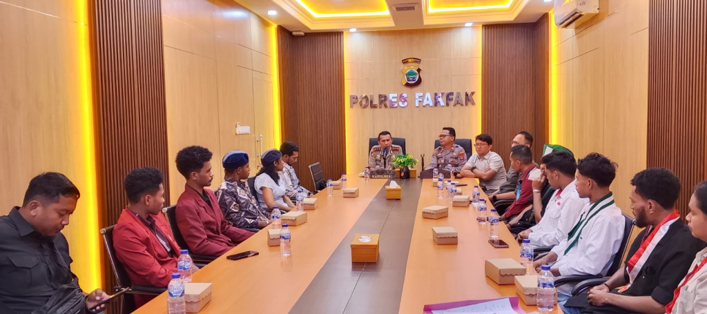 Kapolres Fakfak Ajak OKP Cipayung Plus Jaga Kamtibmas Lewat Dialog Terbuka