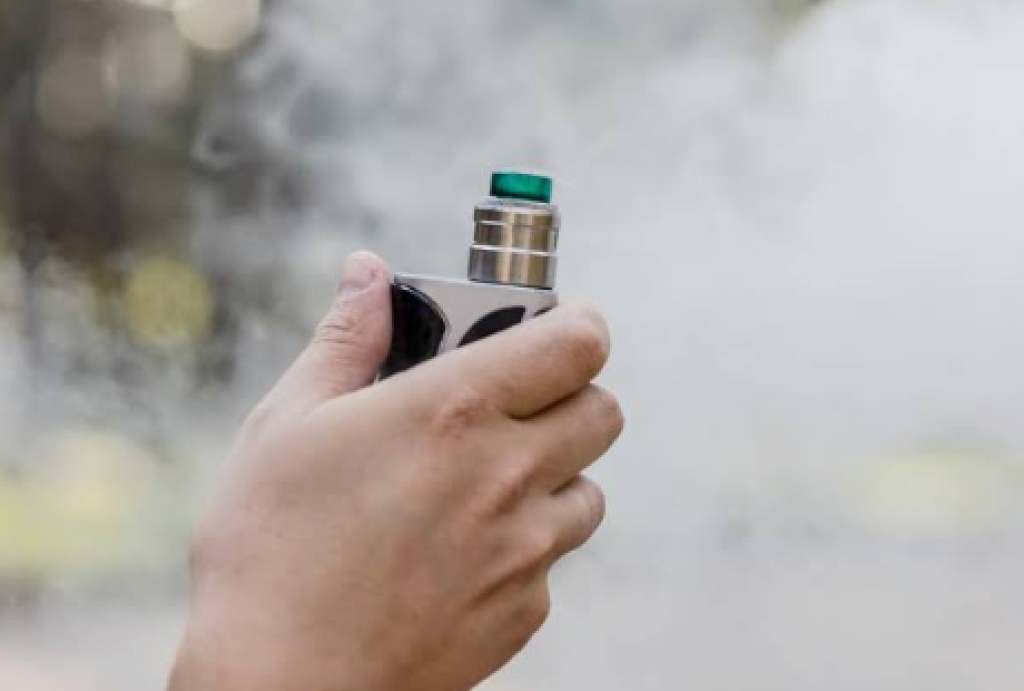 Komdigi Tegur YouTube Buntut Konten Bigmo Promosikan Vape Libatkan Anak-anak