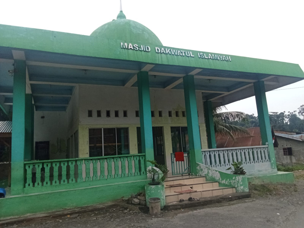Masjid Dakwatul Islamiyah Dapat Bantuan Renovasi, Umat Muslim Desa Bintang Meriah Apresiasi Komisaris PT Key Key Cahaya Gemilang