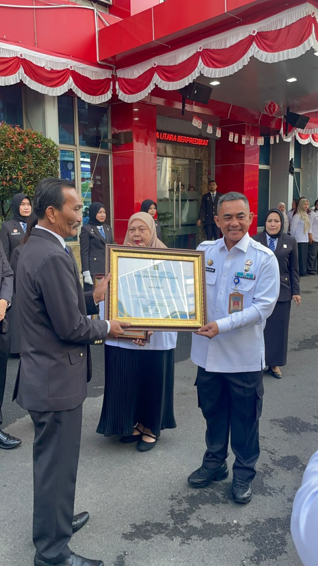 Pemko Binjai Raih Dua Penghargaan Bidang Reformasi dan Dokumentasi Hukum