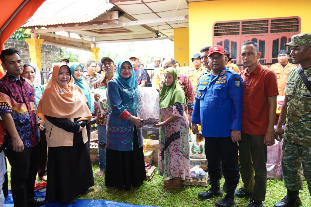 Pemko Binjai Salurkan Bantuan Logistik bagi Korban Kebakaran di Timbang Langkat