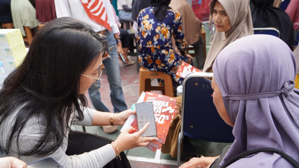 PLN Bersama YBM PLN Hadirkan Layanan Kesehatan, Edukasi K3, dan Promo Tambah Daya untuk Warga Lenteng Agung