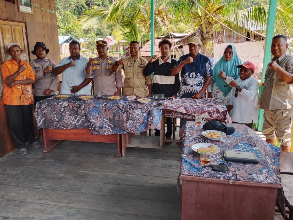 Polsek Karas dan Pemdist Karas Sosialisasi Cegah Karhutla Serta Jaga Kamtibmas Jelang HUT ke-81 RI