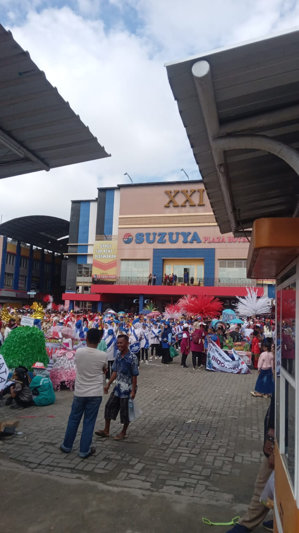 Semarak Karnaval Kemerdekaan RI ke-81 Meriahkan Bagan Sinembah, Diikuti Ribuan Siswa