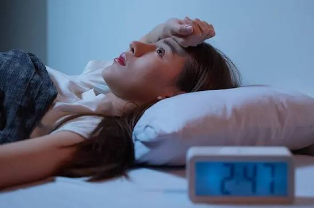 Stres dan Kurang Tidur Bikin Sulit Fokus, Ini Cara Menjaga Performa Otak