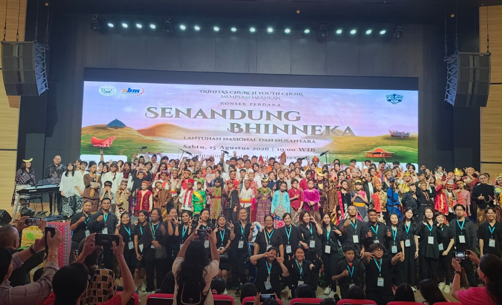 Trinitas Church Youth Choir Sukses Gelar Konser Perdana Senandung Bhinneka, Angkat Lagu Nasional dan Nusantara