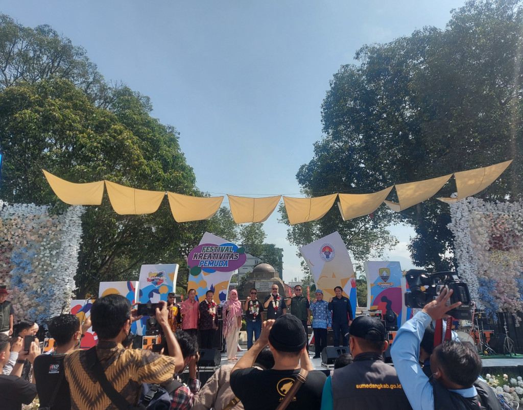 Kemenpora Hadiri Festival Kreativitas Pemuda di Sumedang Jawa Barat