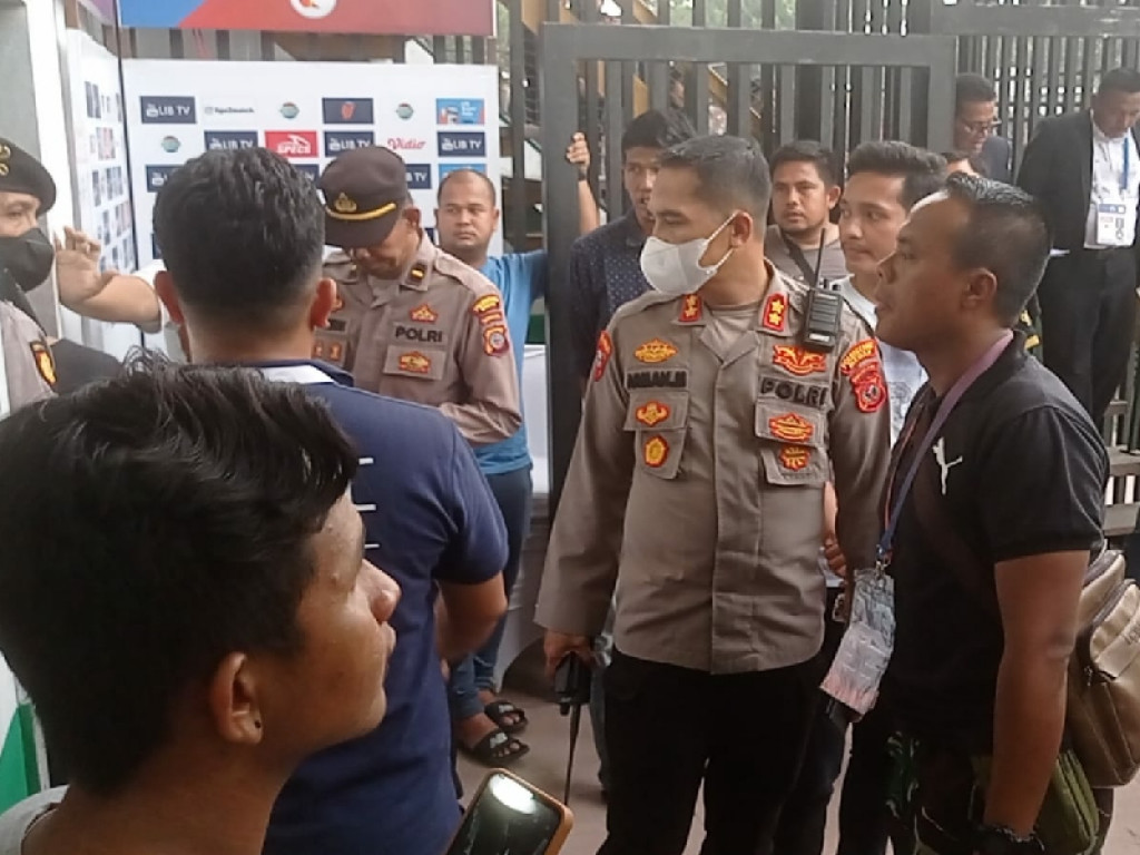Polrestabes Amankan Pertandingan PSMS Medan VS Sriwijaya FC