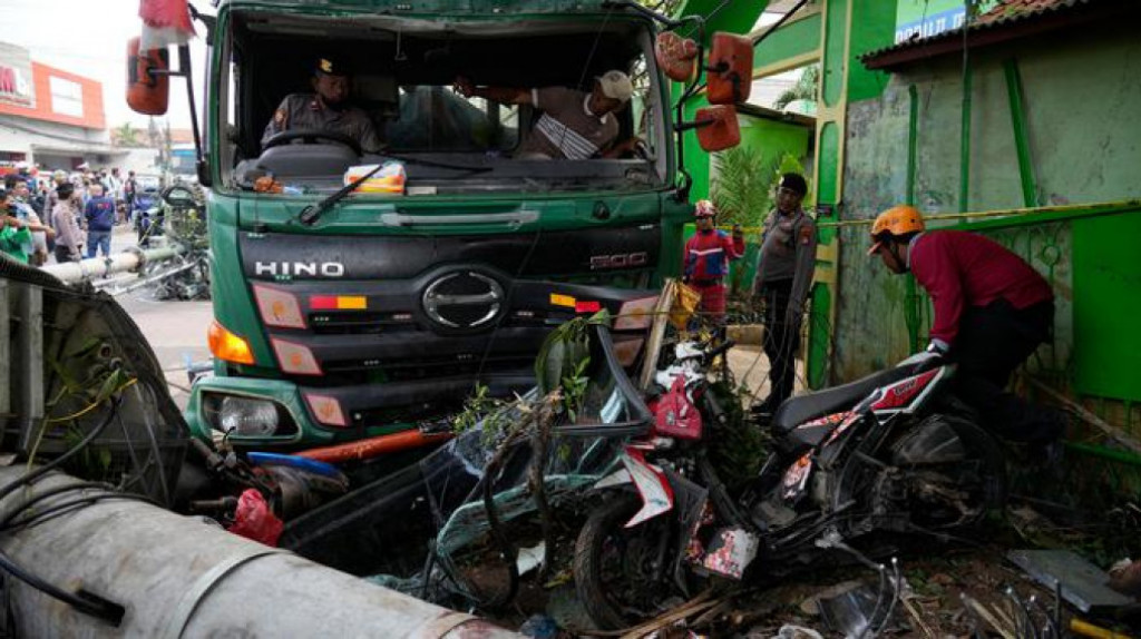 Sekolah Gelar Pengajian, Doakan 4 Siswa Meninggal Kecelakaan Maut di Bekasi