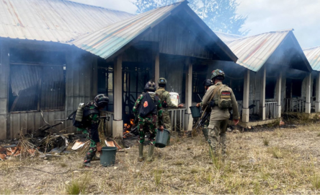 1 Anggota KKB Tewas Ditembak Aparat TNI Usai Bakar Rumah Nakes
