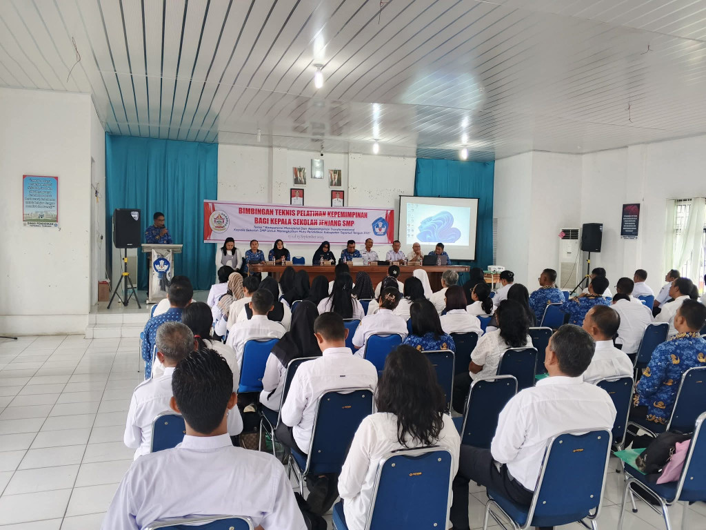 Kepala Sekolah SMP se-Tapanuli Tengah Digenjot Kapasitasnya Lewat Bimtek Kepemimpinan