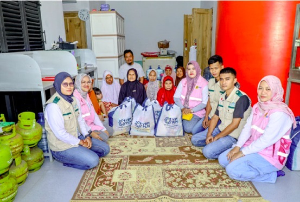 PLN Purwakarta Beri Santunan Anak Yatim dan Lansia di Momen HPN