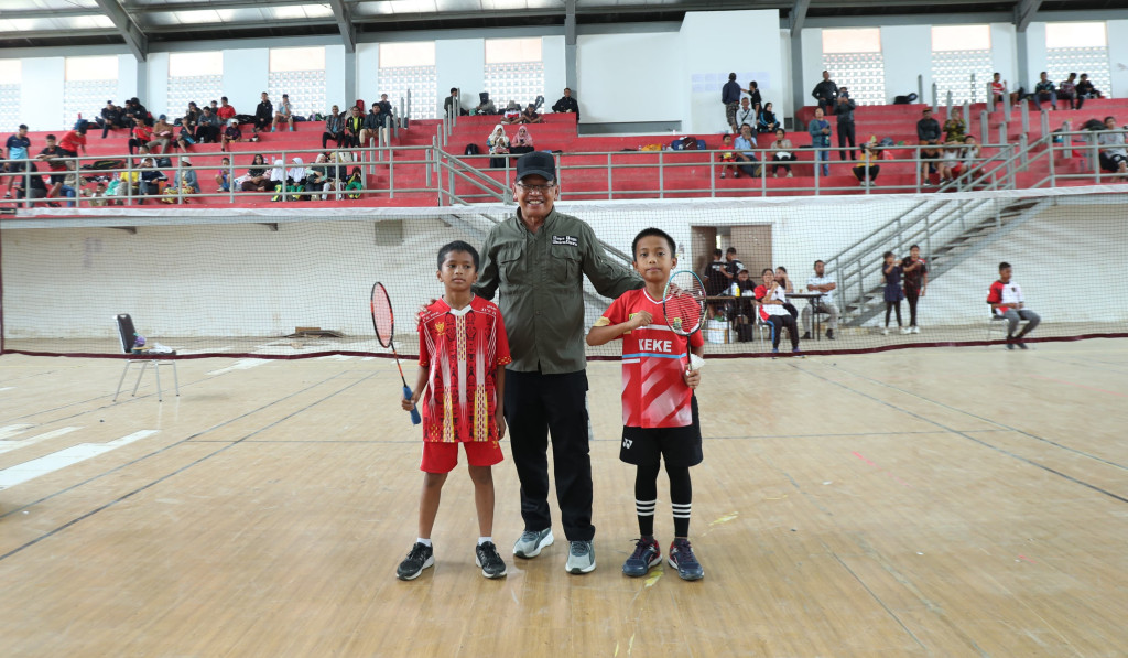 Turnamen Bulutangkis ISORI Piala Bupati Pakpak Bharat Berakhir, Ini Juaranya