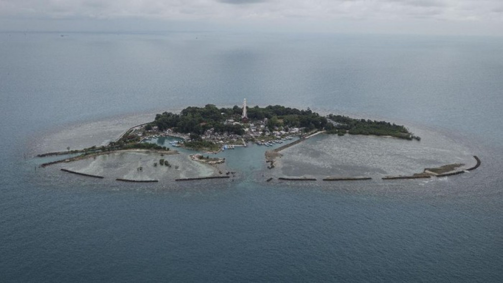 Bupati Minta Kepulauan Seribu Segera Dibuka Untuk Wisata