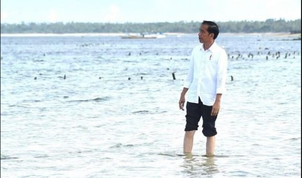 Jokowi Perintahkan Sektor Pariwisata Dihidupkan Kembali
