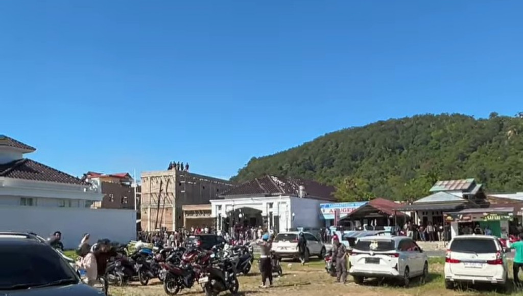 Aksi Demonstrasi di Tapteng Ricuh,  Tuntut DPRD Bentuk Pansus Proyek Mangkrak