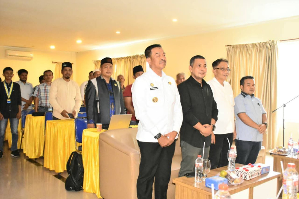 Bupati Madina Hadiri Sosialisasi Penguatan Kelembagaan Bersama Mitra Kerja Bawaslu