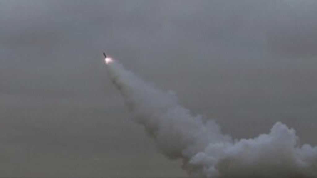 Korea Utara Lakukan Uji Coba Rudal Jelajah Strategis Laut-ke-Permukaan di Laut Kuning