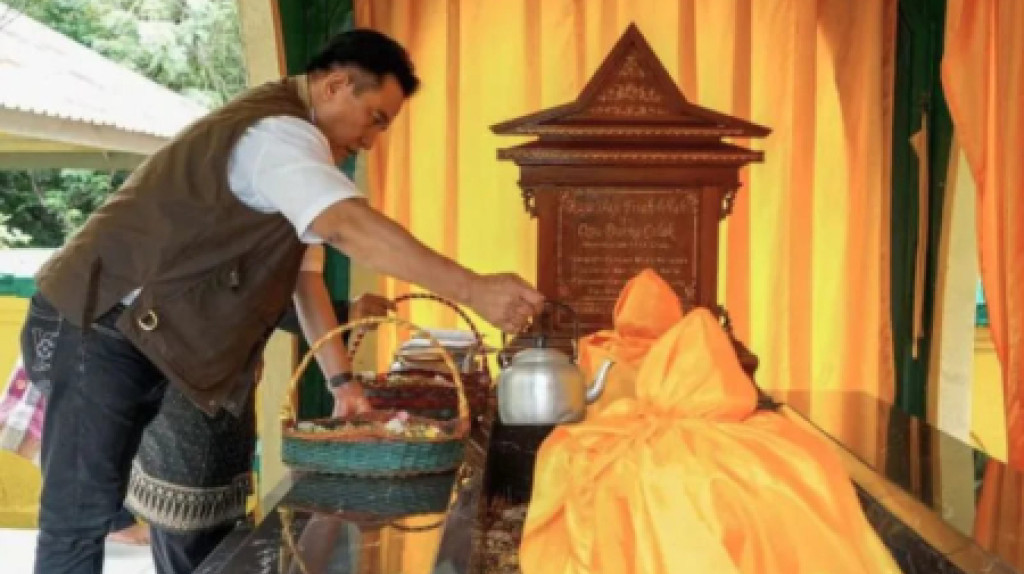 Kunjungi Pulau Penyengat, Yusril Ihza Mahendra Serukan Pelestarian Warisan Melayu