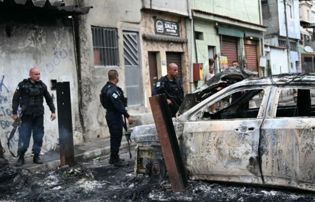 Lebih dari 40 Jenazah Diletakkan di Jalan Rio, Usai Operasi Polisi Paling Berdarah dalam Sejarah Brasil