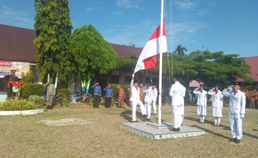 Upacara Peringatan Hari Sumpah Pemuda ke-97, Camat Sibabangun: Jangan Takut Bermimpi Besar