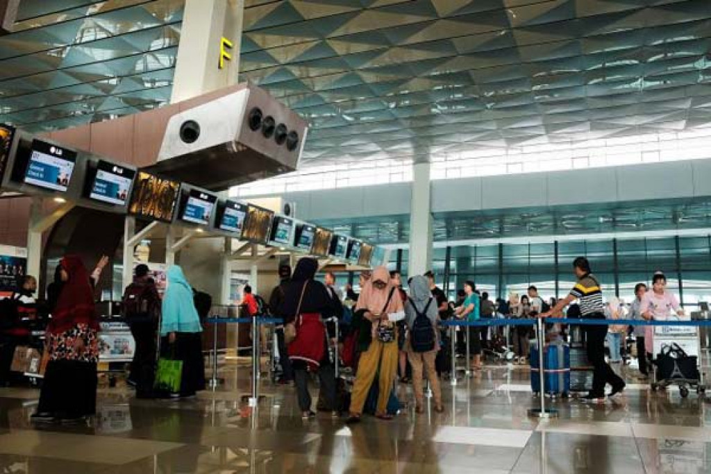 Bandara Halim Akan Ditutup, Penerbangan Pindah ke Soetta-Kertajati