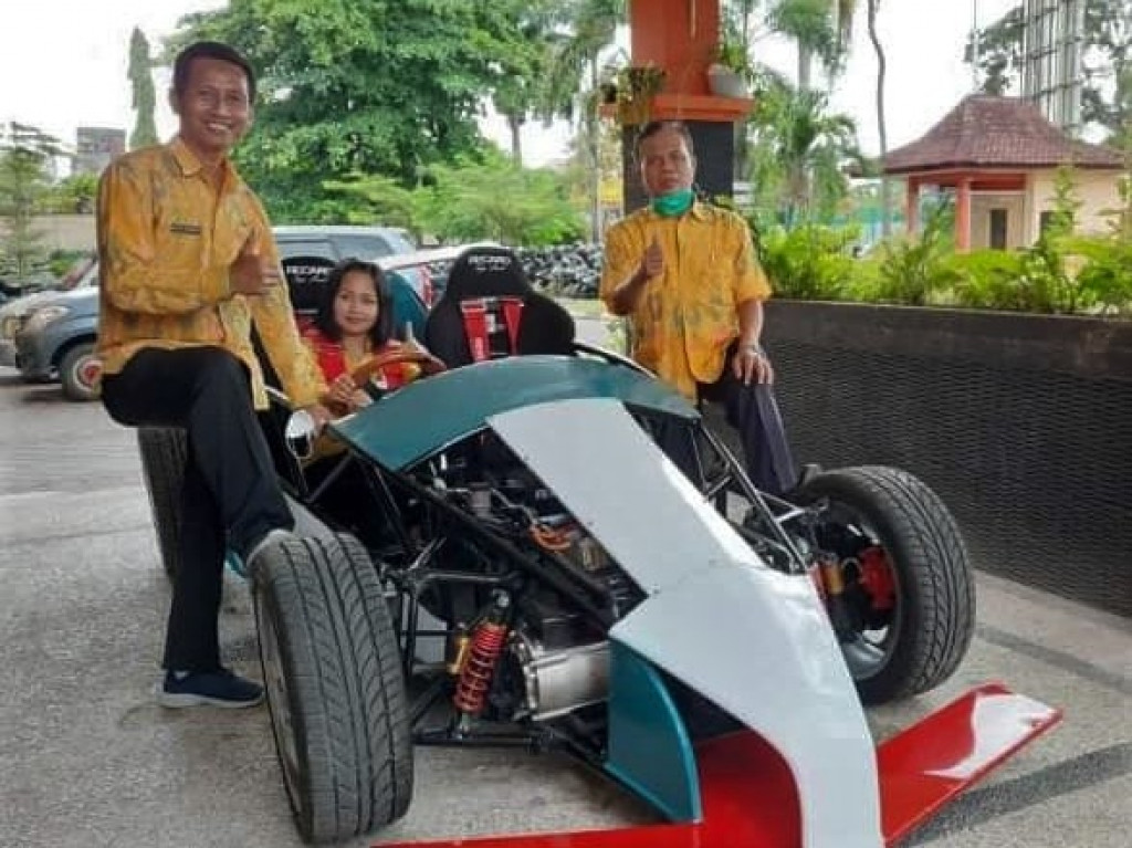 Keren! Mobil E-Formula Karya SMKN 3 Mataram Bakal Mejeng di IEMS 2021