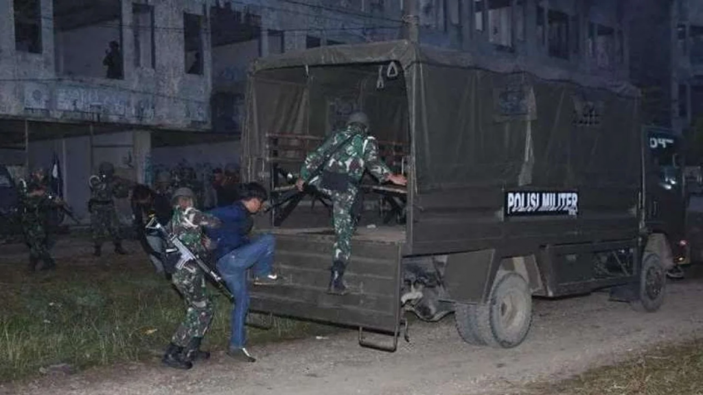 Polisi Militer Marinir TNI Ringkus Anggota KKB Tengkorak di Karawang