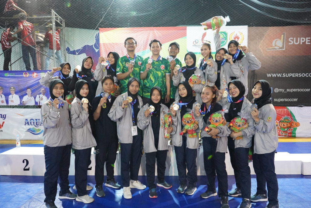 Andalkan Putra Daerah, Tim Handball Putri Sabet Medali Emas