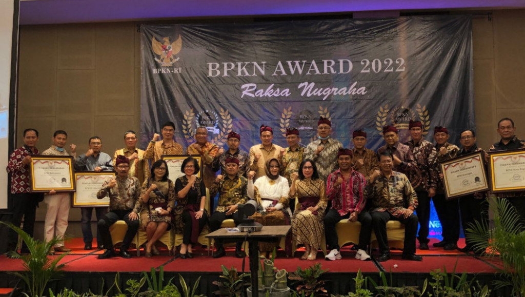 Berikut Daftar Penerima Award Raksa Nugraha Tahun 2022 dari BPKN