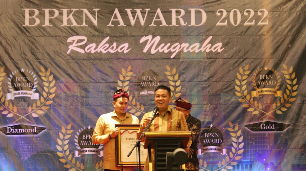 BPKN Award Raksa Nugraha Tahun 2022: Alperklinas Sabet Penghargaan
