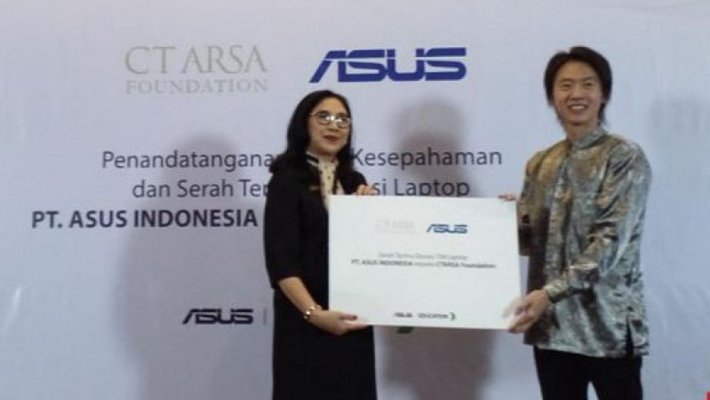 Dukung Program Pendidikan hingga Pelosok, ASUS Indonesia Serahkan 708 Laptop untuk CT ARSA