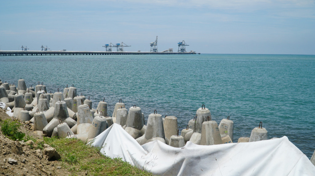 Kemenko Marves Apresiasi Pemanfaatan FABA PLN untuk Bantu Bangun Jalan hingga Tanggul Laut
