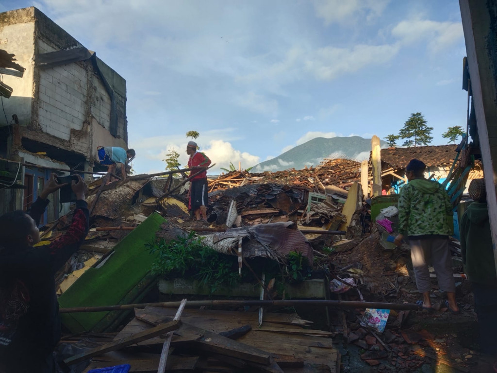 Sejumlah Hotel dan Penginapan di Cianjur Rusak Oleh Gempa