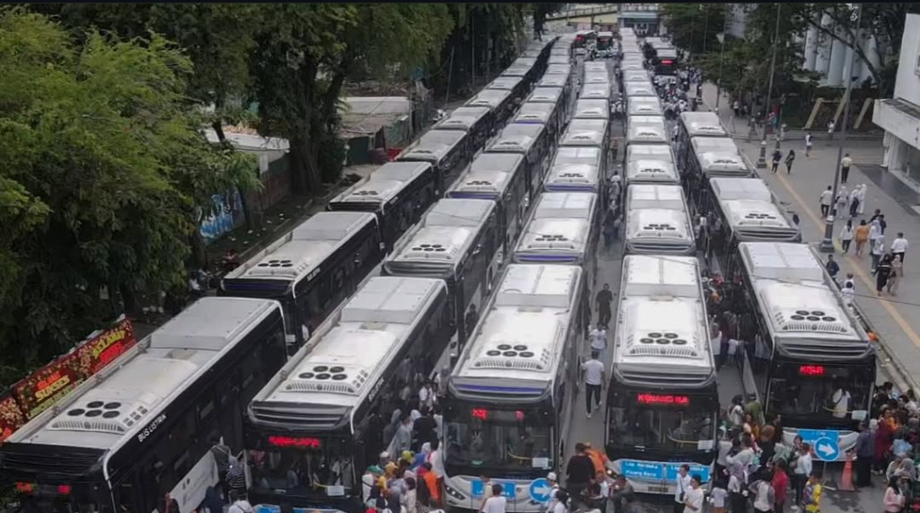 Medan Resmi Beralih ke Transportasi Listrik: 60 Bus Listrik Baru Diluncurkan