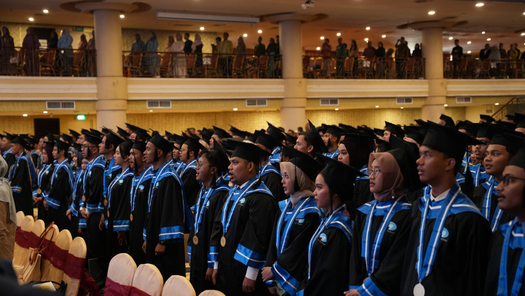 Politeknik Negeri Batam Gelar Wisuda 2024, 1.450 Lulusan Siap Berkontribusi untuk Bangsa