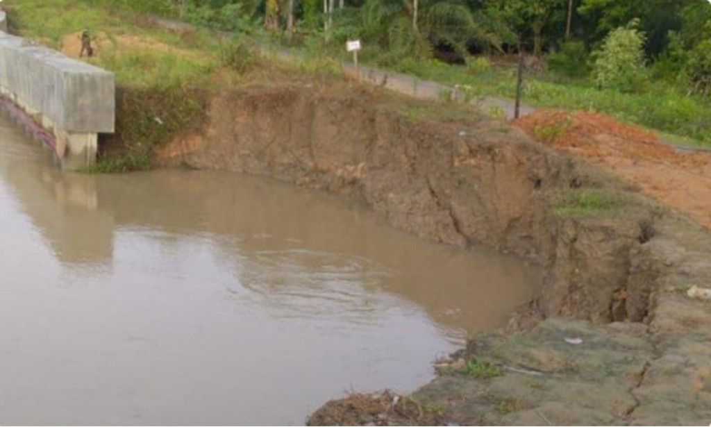 Warga Pondok Batu Desak Perbaikan Tanggul Jebol Sungai Selagan oleh BWS