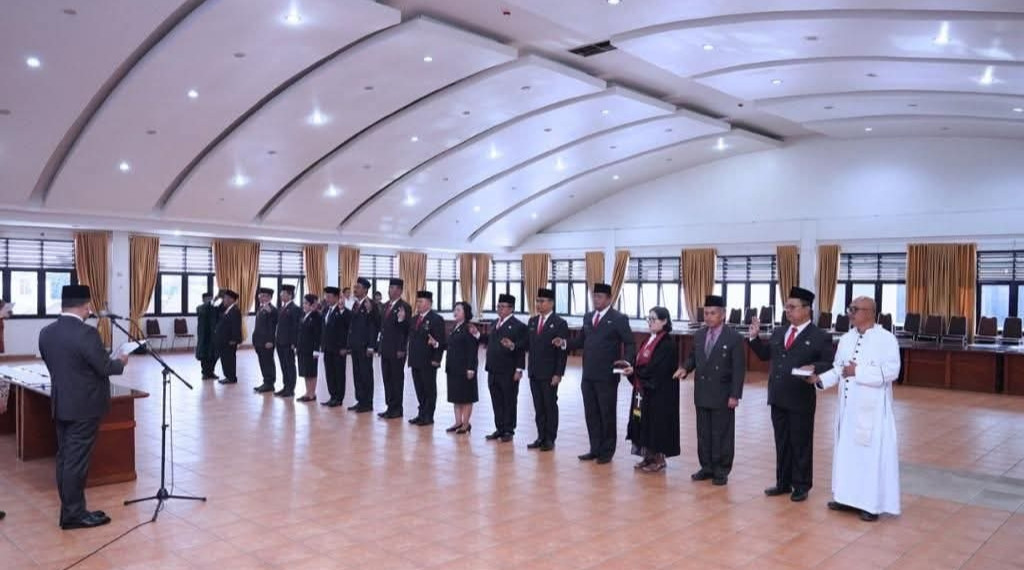 14 Orang  Pejabat Pimpinan Tinggi Pratama Dilantik,Bupati Karo Tegaskan Komitmen Kinerja
